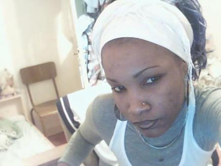 .....................Lady Juju 971-2...........................